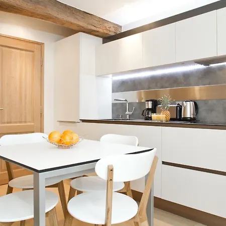 St Germain Des Pres Private Apartman