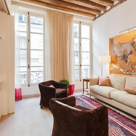 St Germain Des Pres Private Apartman